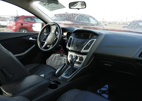 2013 Ford Focus Se из США, поврежденный, VIN 1FADP3K20DL139052